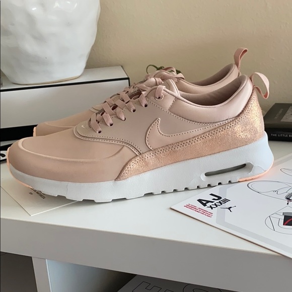 NWT Nike Air Max Thea Premium - Picture 3 of 11